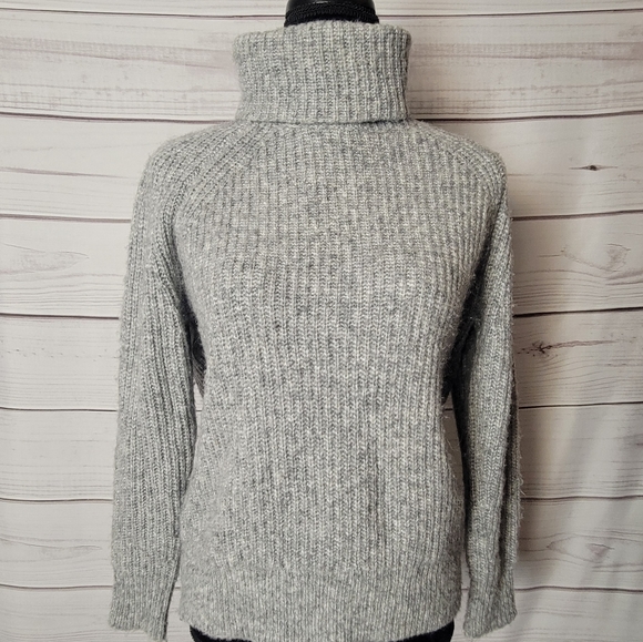 SOLD Nili Lotan alpaca wool turtleneck sweater xs - Picture 2 of 4